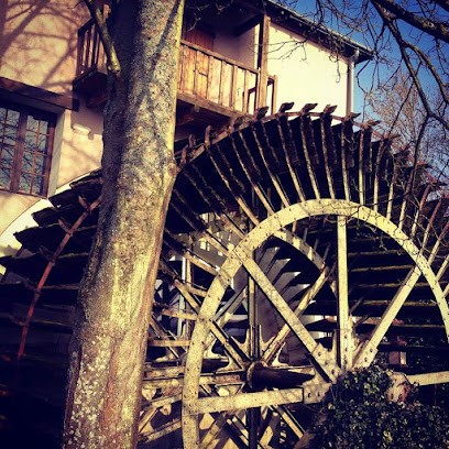 Le Moulin De La Forte Maison, Gîte à Saint-Prest