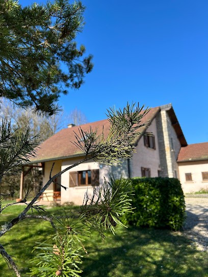 Gîte Les Ecureuils, Gîte à Pont-de-Poitte