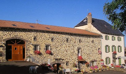 Chambres d' Hôtes et Camping à la ferme Le Ruisselet, Gîte à Roffiac
