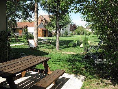 Gîtes Le Cottage, Gîte à Ouzouer-sur-Loire