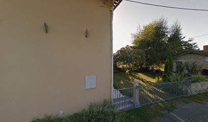 GITE LE PAPILLON BLEU, Gîte à Saint-Martin-de-Lerm