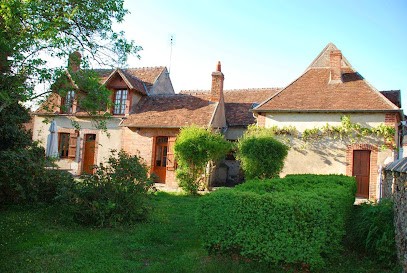 Gite Gien Loiret : Maison Deroin, Gîte à Saint-Brisson-sur-Loire