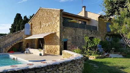 Mas Bleu En Provence, Gîte à Salon-de-Provence