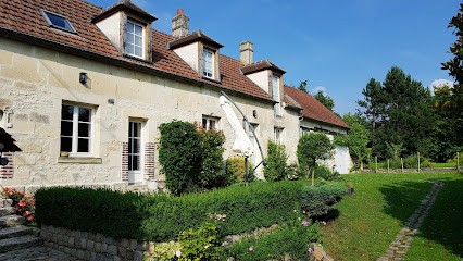 Cottage - Cozy Country House, Gîte à Éméville