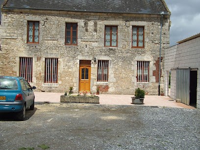 Le Carbonnet - Gîte Rural De Groupe Ou Familial En Thiérache Dans Les Ardennes, Gîte à Bossus-lès-Rumigny