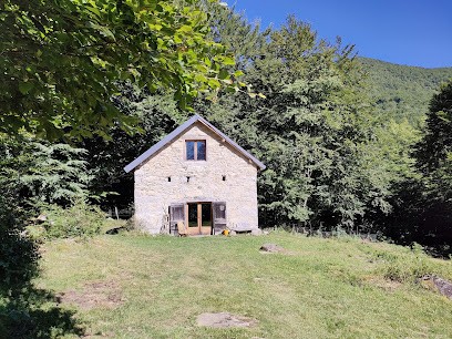 Les Cabanes D'Agéou, Gîte à Ustou