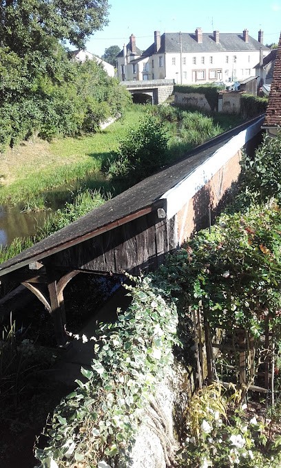 Gîte Le Ribaudin - Mezilles, Gîte à Mézilles