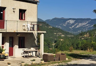 Gîtes Le Chant Du Loup, Gîte à Die
