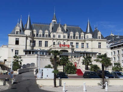 Maison Typique Arcachon - Location Vacances Proche Plage Port - Séjour Bord De Mer Gironde Nouvelle-Aquitaine, Gîte à Arcachon