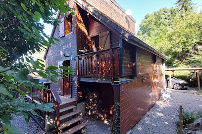 Gîte Dans Le Cantal-Le Chalet Du Lac, Gîte à Beaulieu