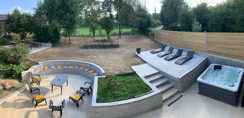 La Maison De La Babelais - Gite 24 Couchages, Gîte à Saint-Médard-sur-Ille