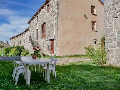 Gîtes de France 2 épis 4 pers La Fontaine à Montchabrier, Gîte au Malzieu-Forain