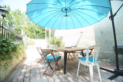 Gîte Lou Cigaloun, Gîte à Laval-Pradel