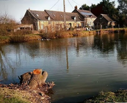 Heather OAKLEY Gites Les Preaux et Maison domicile 1 Les Preaux, Gîte à Forges-la-Forêt