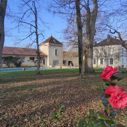 Pavillon De Crémens 6 D6 32110 Magnan, Gîte à Magnan