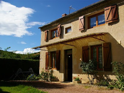 Gîte des frênes 5/6 personnes, Gîte à Jenzat