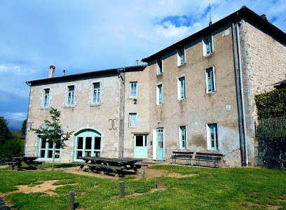 Gîtes Communaux: Le Saillant, Le Galant, La Maison Du Rocher, Gîte à La Chabanne