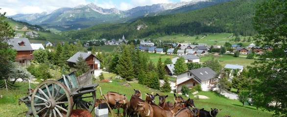 Gîtes meublés Chante Merle à Corrençon en Vercors, Gîte à Corrençon-en-Vercors