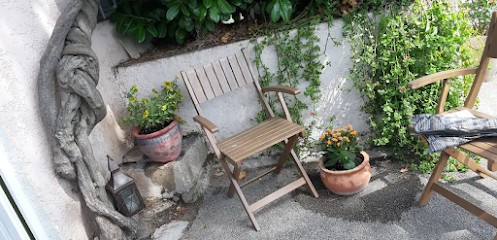 Les Écrins, Gîte aux Mages