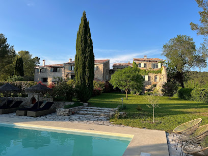 Casa Cara Le Petit Hameau, Gîte à Cotignac