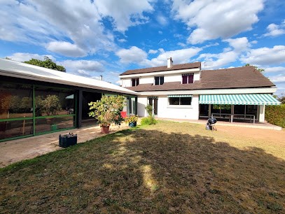 Gîte Le 45 Tours, Gîte à Nueil-les-Aubiers