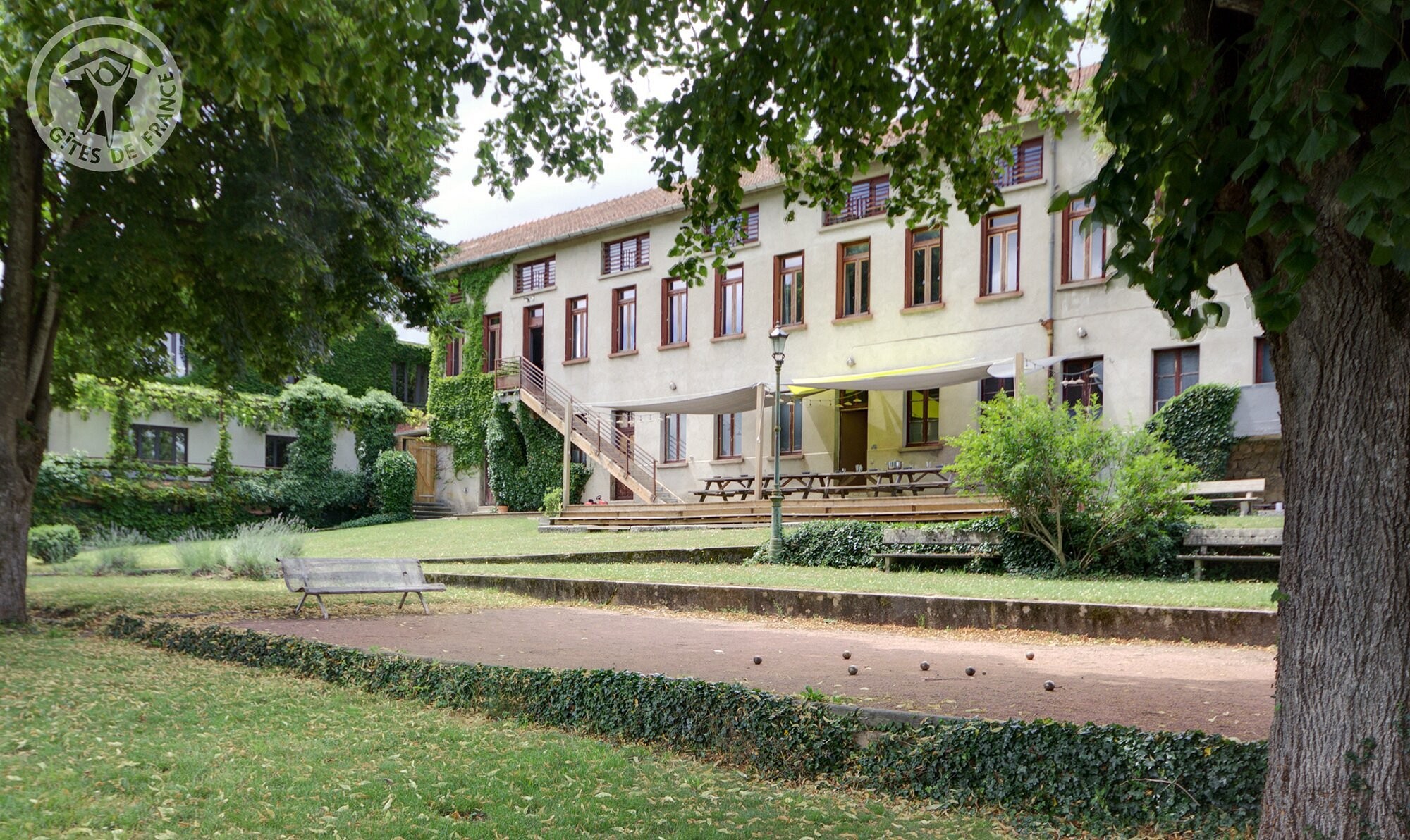 La Colonie Bernadette, Gîte à Saint-Priest-la-Vêtre