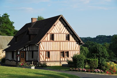 GÎTE LA COUR MARE - CROUTTES, Gîte à Crouttes