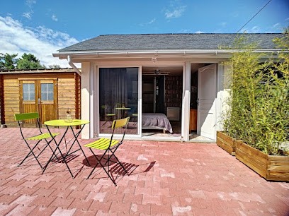 Le Biblio Studio, Gîte à Horgues