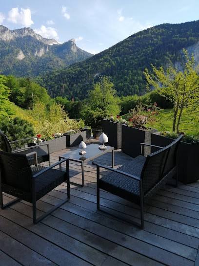Gîte Grenier Les Corbelines - Charme, détente et nature, Gîte à Corbel