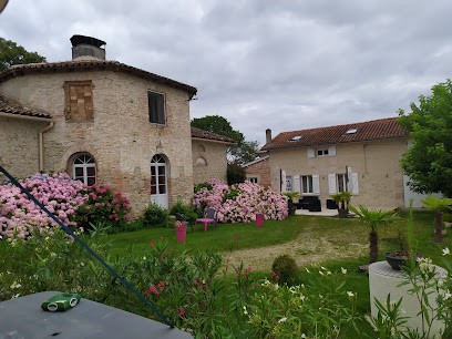 Gîte de groupe Salle-de-réception, Gîte à Saint-Martin-de-Coux