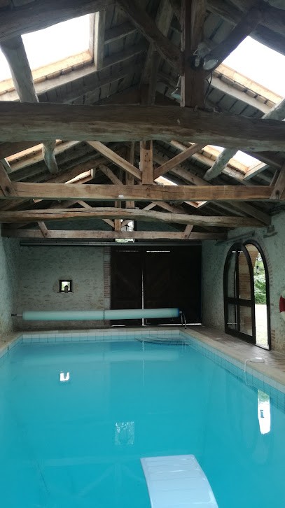 Le Pigeonnier de Gariabal, Gîte à Saint-Nazaire-de-Valentane