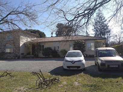 Aux Châtaigniers Chambres D'hôtes Et Gîtes, Gîte à Langon