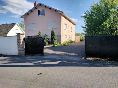 Le Pigeonnier: Gîte De Vacances, Location Chambre D'hôte En Auvergne À Issoire 63, Gîte à Issoire