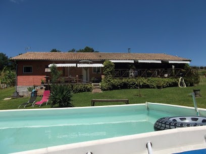 Gîte Casa Manette, Gîte à Lacrabe