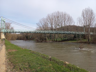 gite Les thermes, Gîte à Féneyrols