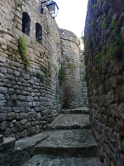 Les Jardins Du Couvent, Gîte à Lanas
