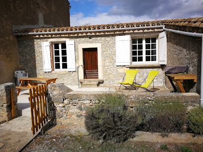 Gîtes Domaine les Roches location, Gîte à Villeneuve-Minervois