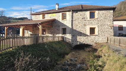 Auberge à l'Aigle d'Or, Gîte à Cherier