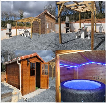 Gîte Les Combettes avec jacuzzi, Gîte à Montredon-Labessonnié
