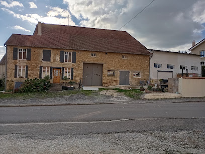 La Grange, Gîte à Neuilly-l'Évêque