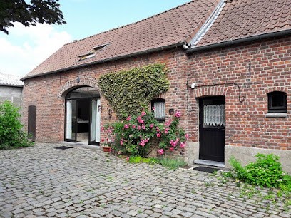 The Farm of the Giants Batisse and Lisa, Gîte à Flines-lès-Mortagne
