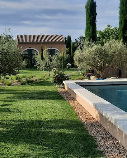 Le Mazet des chutes, Gîte à Graveson