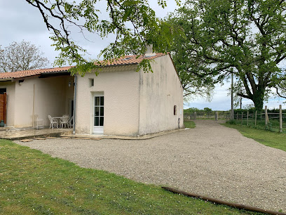 Gîte Les Chênes De Pastouret, Lussan, Gîte à Saint-Germain-d'Esteuil