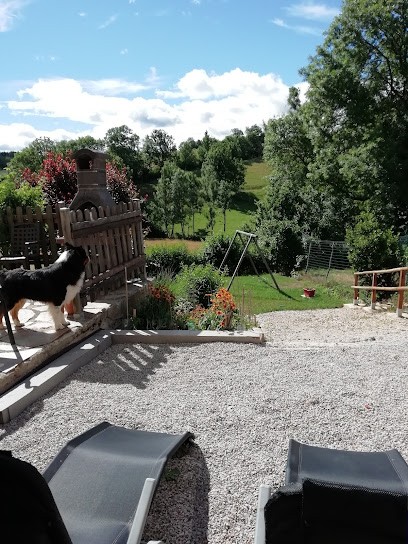 Gite Au Chant de l'eau, Gîte à Périgneux