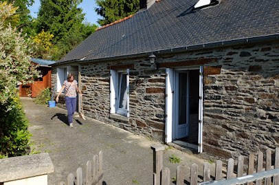 Petit Gite Gouarec, Gîte à Plélauff