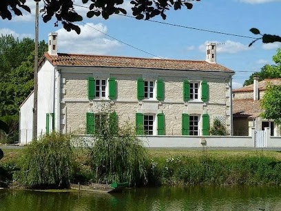 Gite Marais Poitevin : La Ferme De La Venise Verte, Gîte au Mazeau