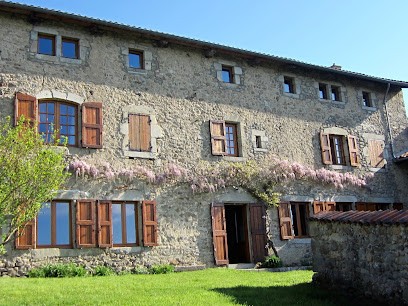 Le Pin Gite, Gîte à Saint-Germain-l'Herm