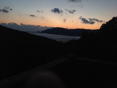 VILLA MARGUERITE ILE DU LEVANT, Gîte à Hyères