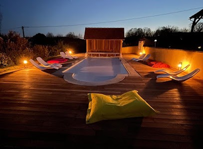 Le Clos Des Buis: Gîtes,chambres D’hôtes,piscine,spa,salle De Réception,proche Sarlat,Vallée De La Dordogne,Puy-l’Evêque, Lot, Gîte à Cazals