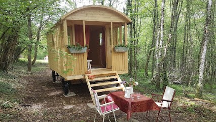 Umai Naturellement - Hébergements Insolites, Yoga, Gîte à Sougères-en-Puisaye